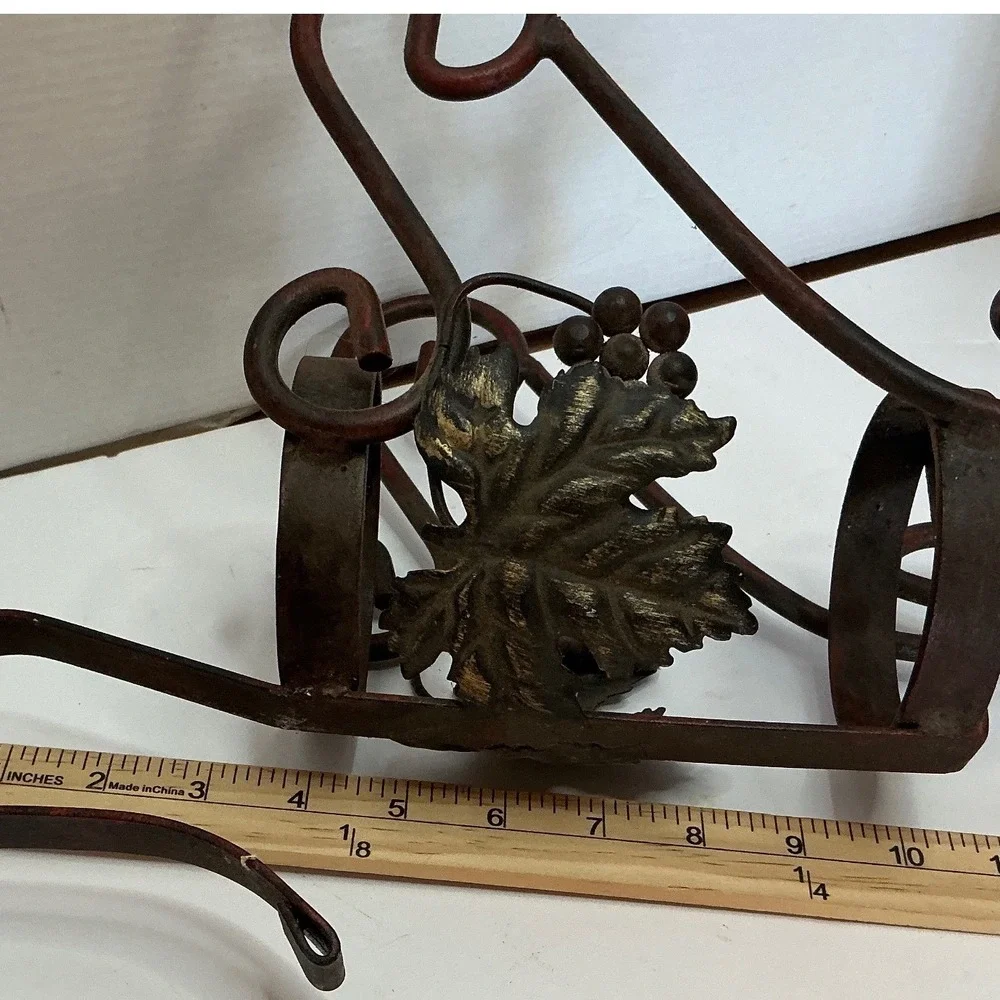 CBK Styles Vintage 2001 Metal Wine Bottle Holder Grapevine Scroll Bronze Brown